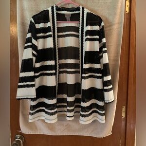 Chico’s Easywear. Lightweight 3/4 sleeve jacket